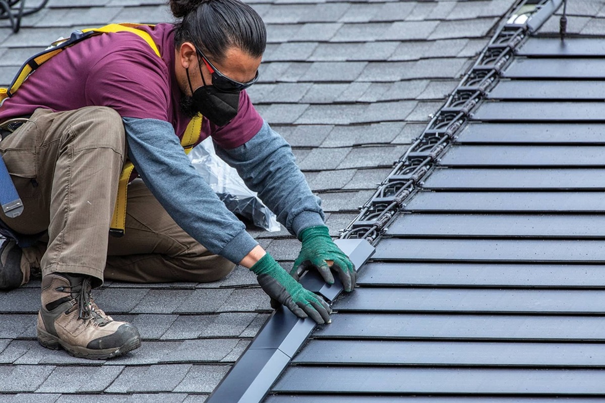 The Definitive Buying Guide for Solar Shingles